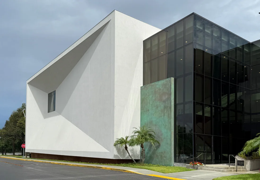 The Ashley Gibson Barnett Museum of Art expansion at Florida Southern College, finished in EIFS by Florida Stucco Contractors